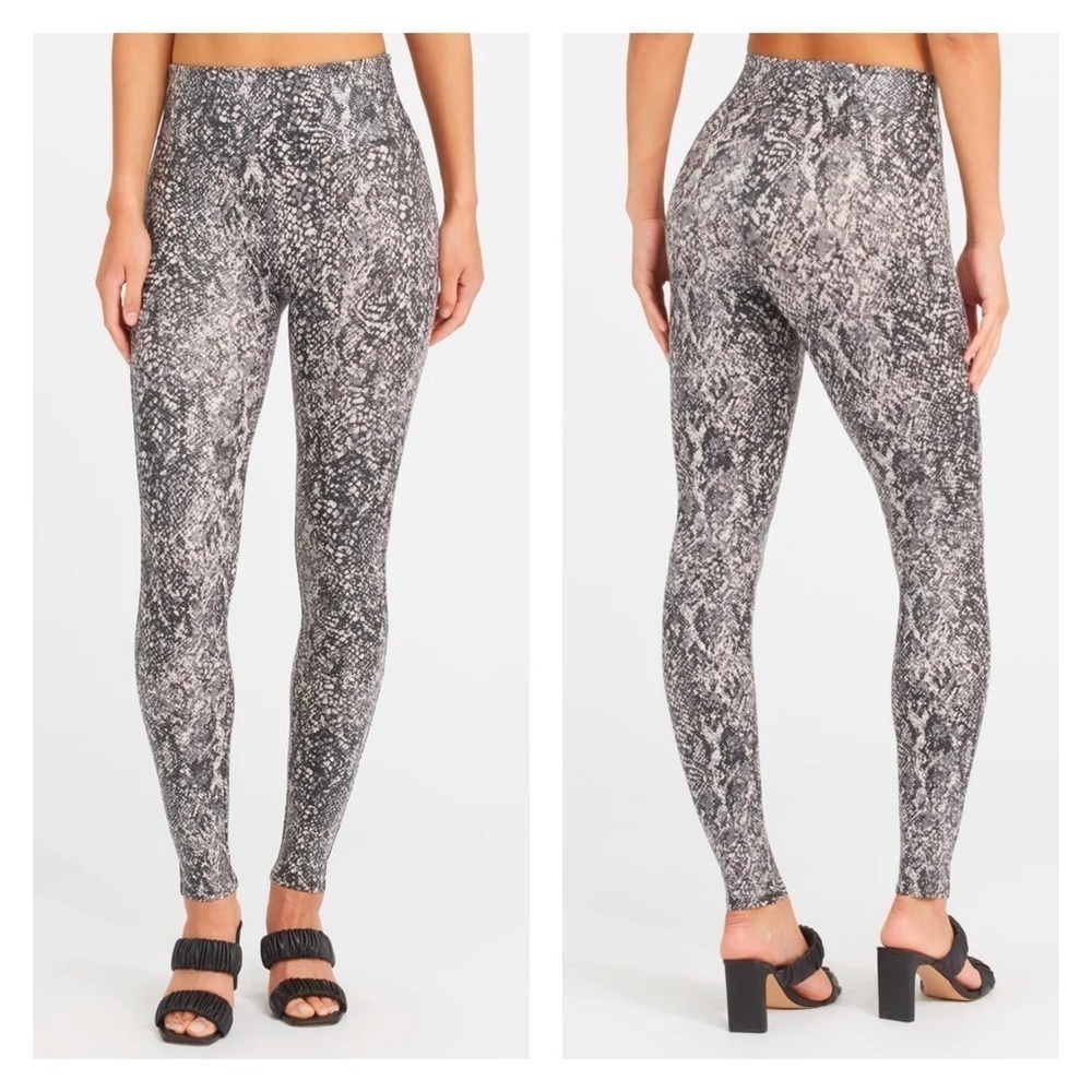 Spanx NEW Faux Leather Snake Shine‎ High Rise Contouring Leggings